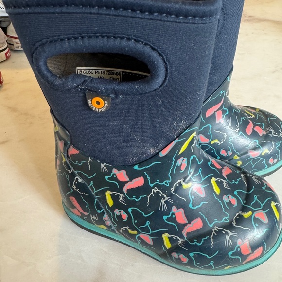 Bogs boots toddler size 5 - Picture 2 of 5